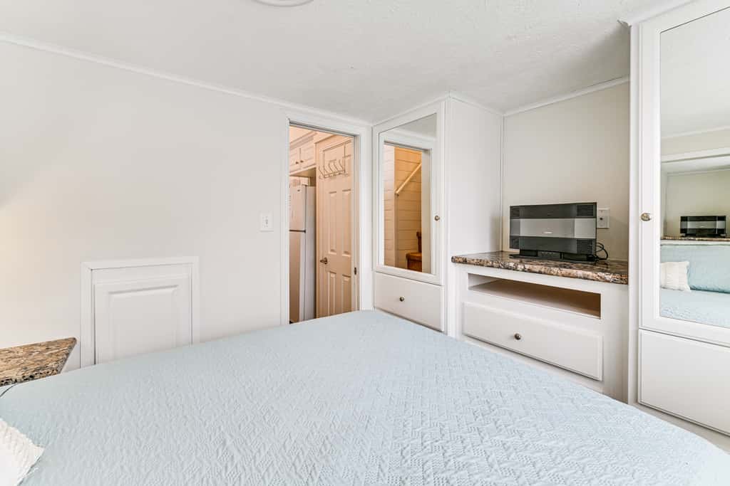 Community Perks + Views: Cozy Lake Norman Cottage