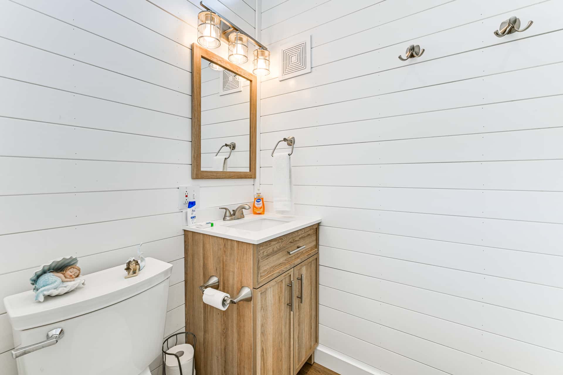 Community Perks + Views: Cozy Lake Norman Cottage
