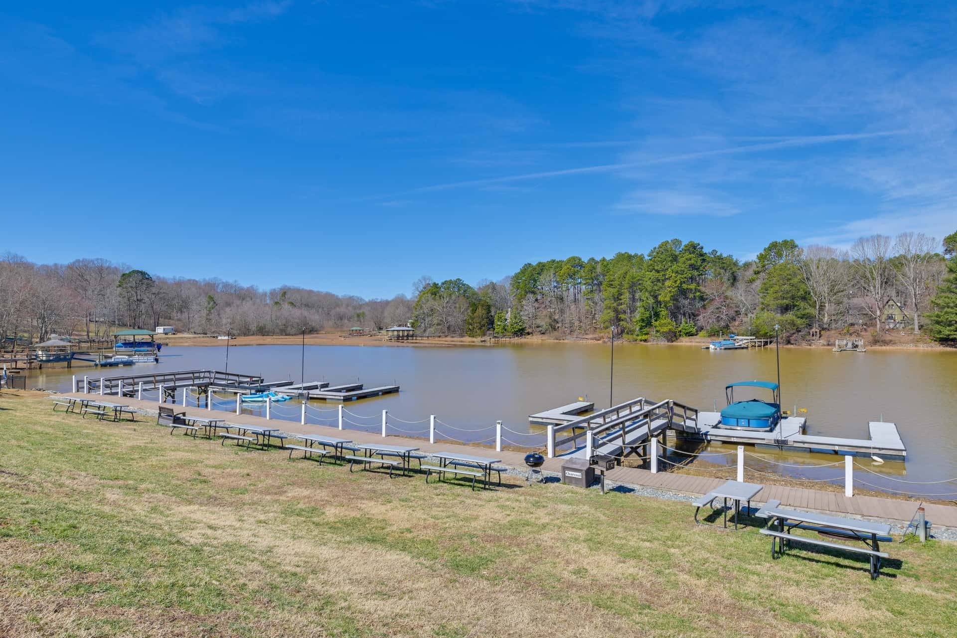 Boat & Fish: Waterfront Gem in Sherrills Ford!