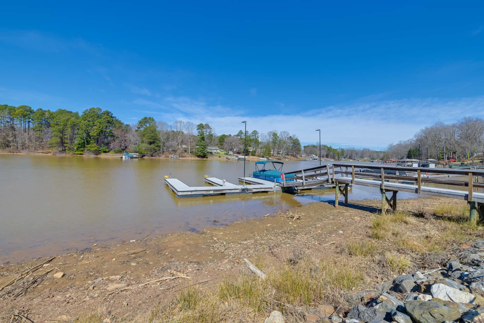 Boat & Fish: Waterfront Gem in Sherrills Ford!