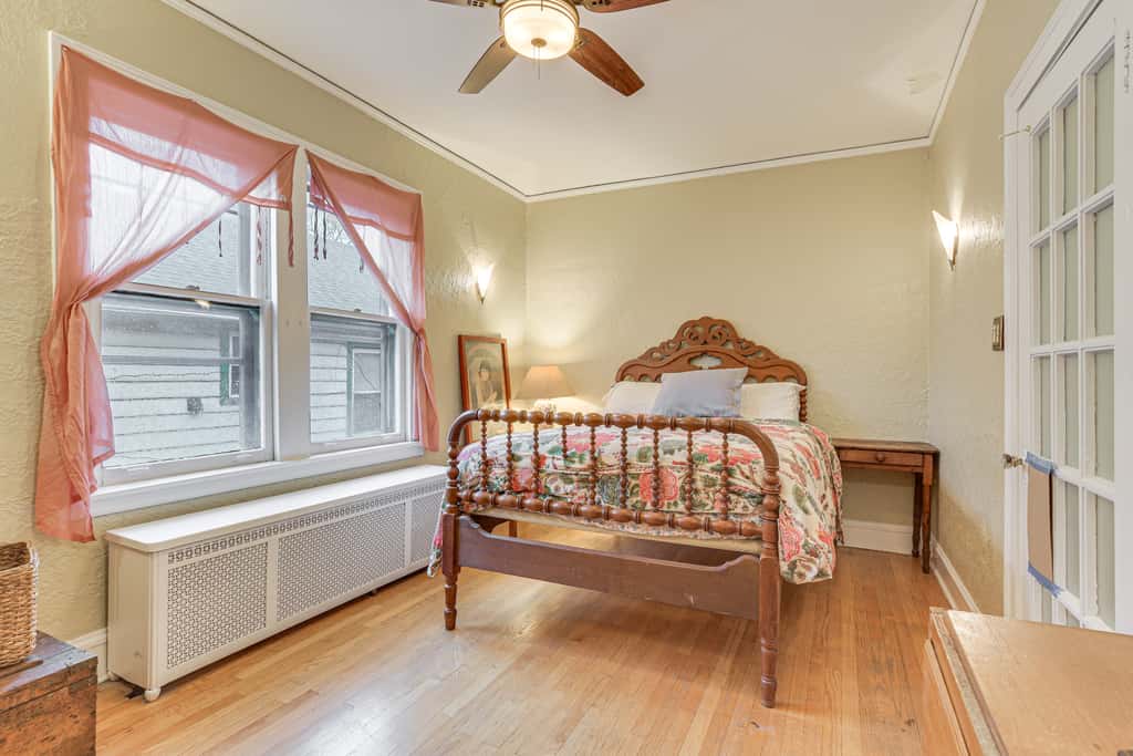 Historic 1930s Retreat! Walk to Wicker Park