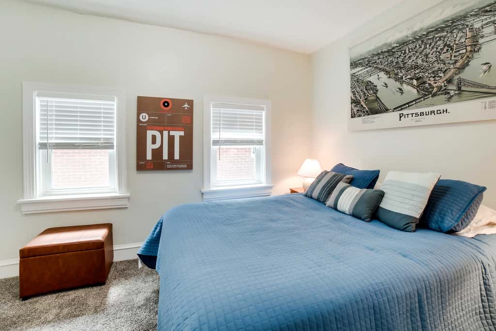 Walk to Walnut St: Pet-Friendly Pittsburgh Home!