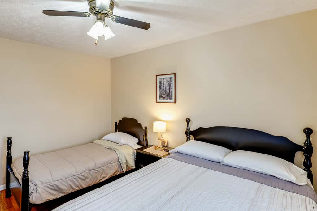Bring the Family! Suburban Home w/ Yard in Omaha