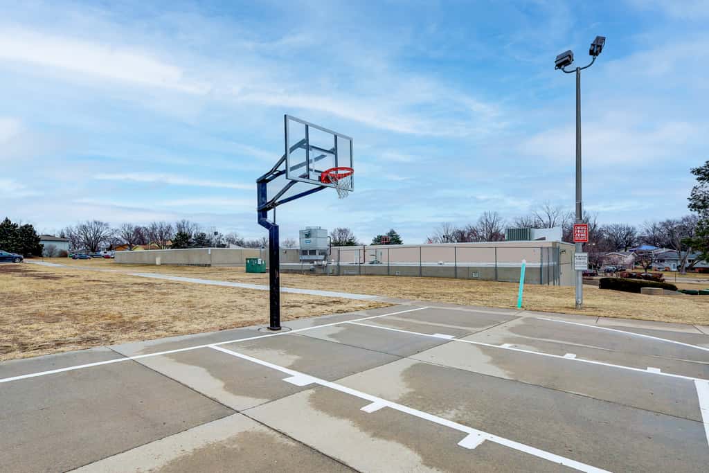 Bring the Family! Suburban Home w/ Yard in Omaha