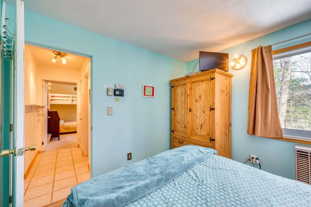Mountain Resort Condo with King Bed Suite