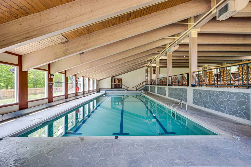 Mountain Resort Condo with King Bed Suite
