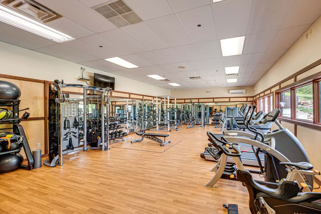 Mountain Resort Condo with King Bed Suite