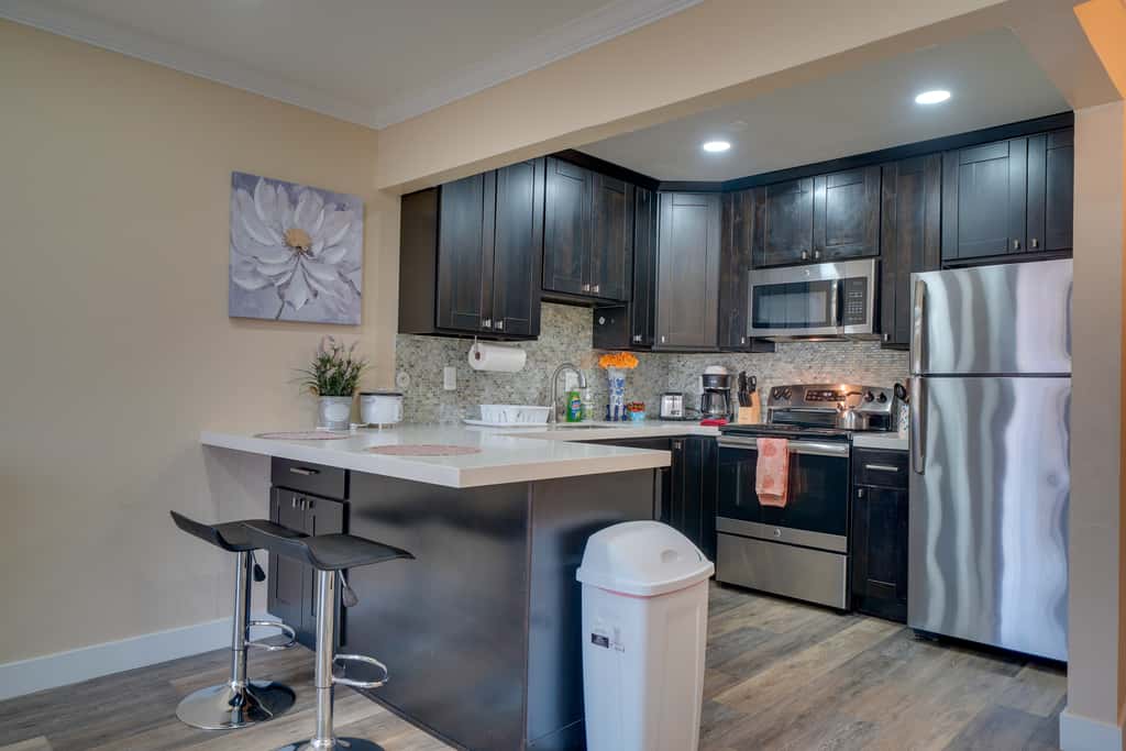 Sip, Golf & Explore: Pleasanton Retreat!