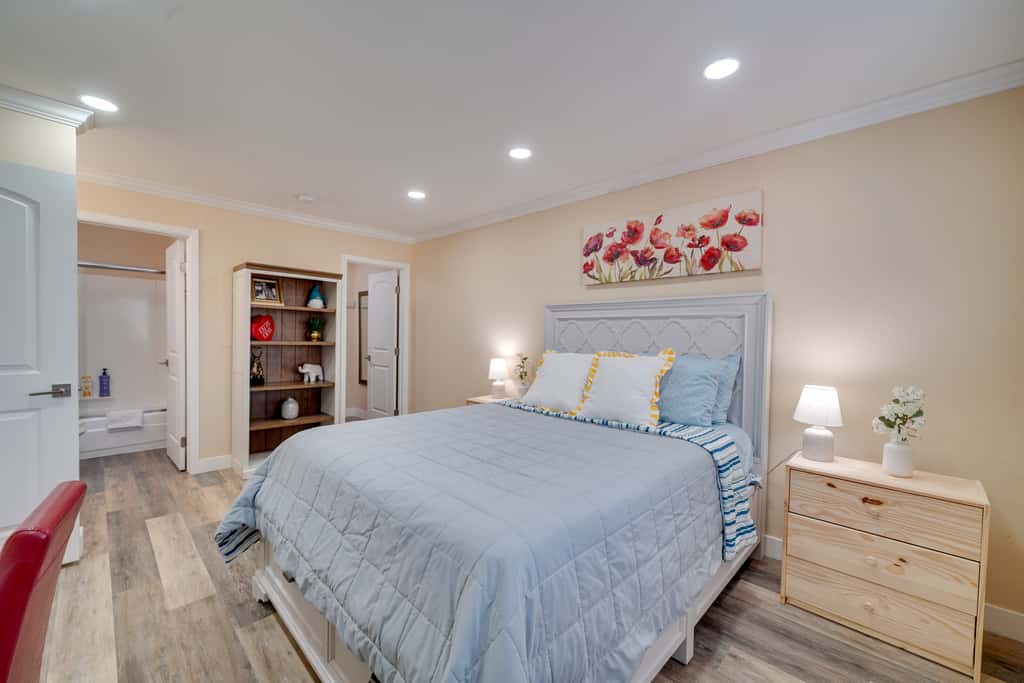 Sip, Golf & Explore: Pleasanton Retreat!
