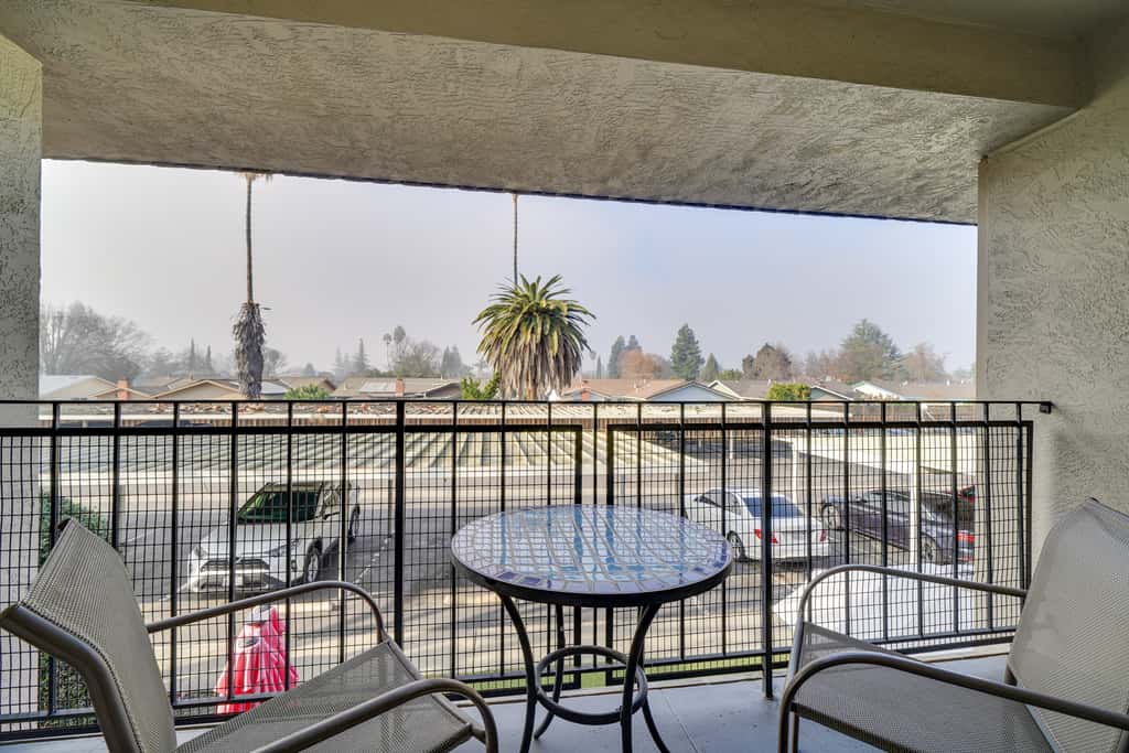Sip, Golf & Explore: Pleasanton Retreat!