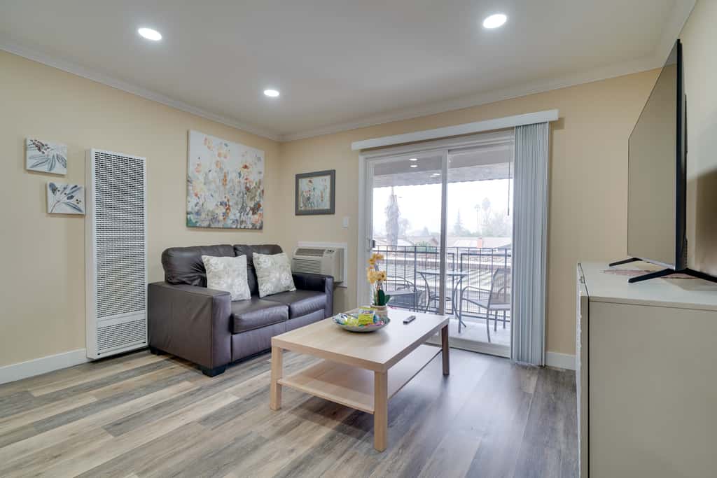 Sip, Golf & Explore: Pleasanton Retreat!