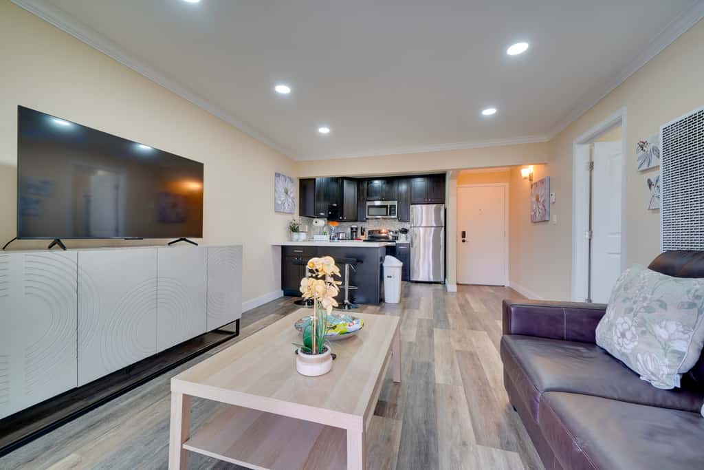 Sip, Golf & Explore: Pleasanton Retreat!
