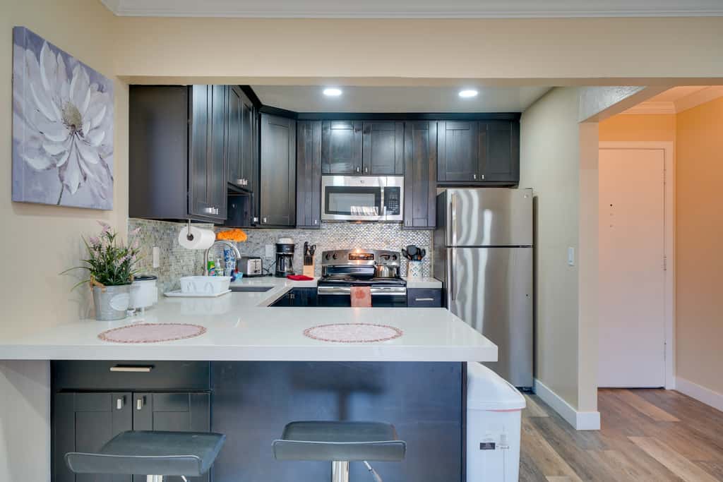 Sip, Golf & Explore: Pleasanton Retreat!