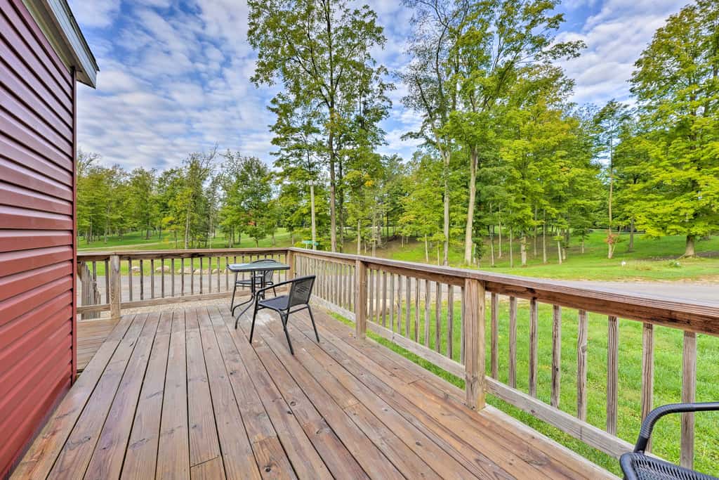 Cassopolis Cabin, Little Fish Lake On-Site!