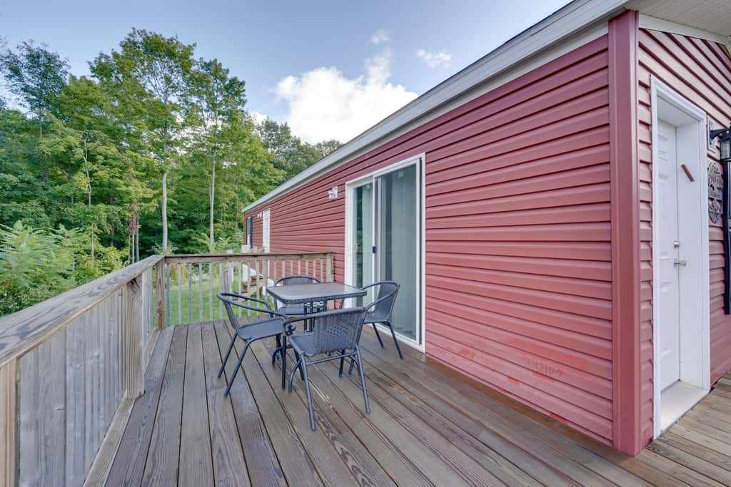 Cassopolis Cabin w/ On-Site Fishing Pier!