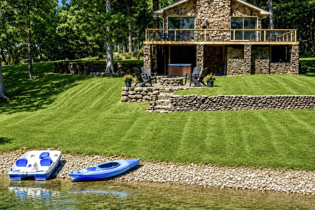 Pub, Hot Tub, Game Room, Monkey Island Waterfront