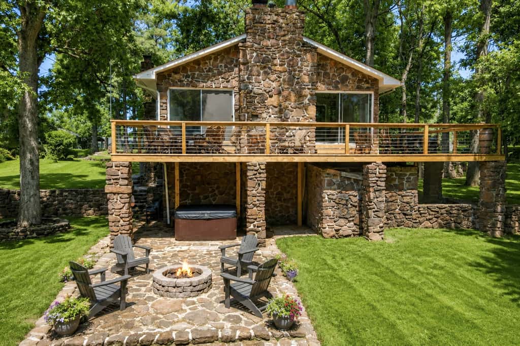 Pub, Hot Tub, Game Room, Monkey Island Waterfront