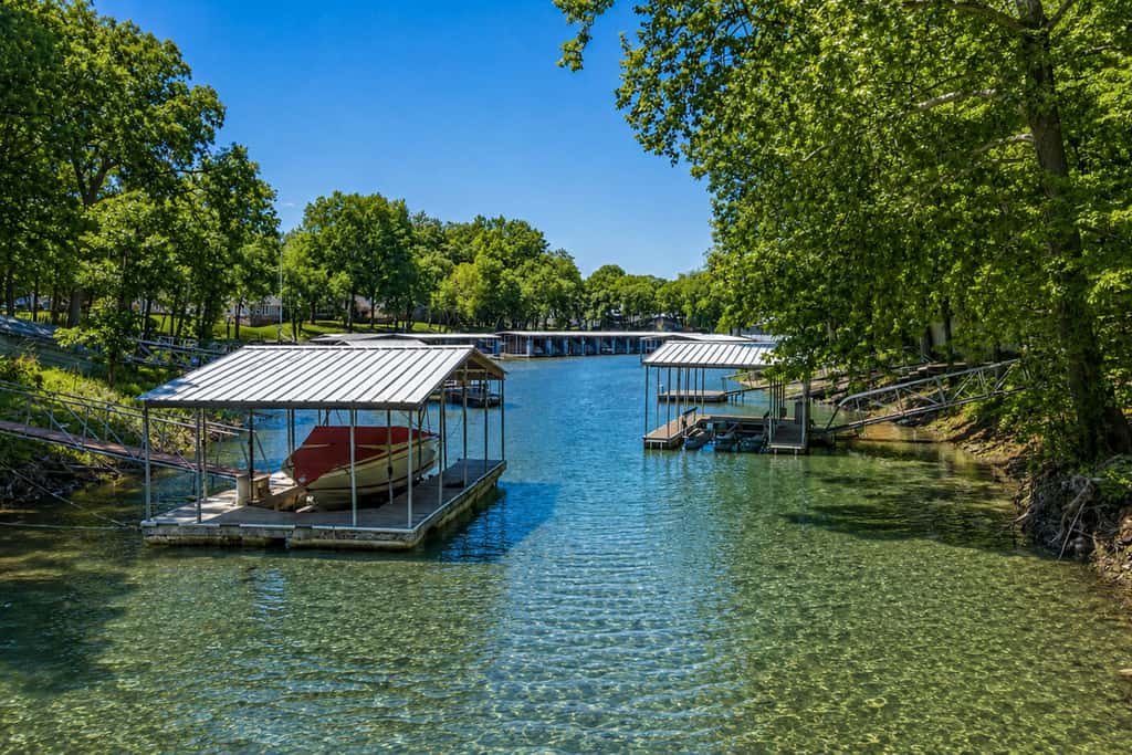 Pub, Hot Tub, Game Room, Monkey Island Waterfront