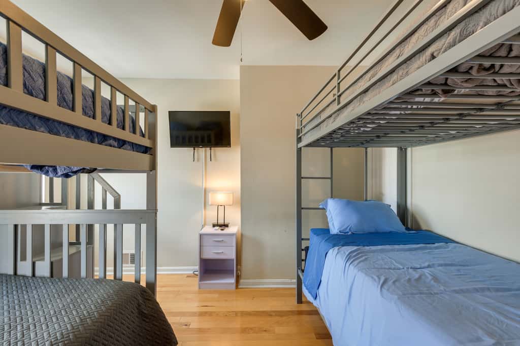 Baltimore Townhome Near Oriole Park w/ A/C!