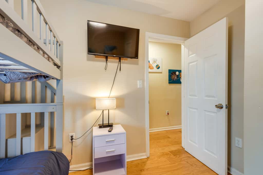 Baltimore Townhome Near Oriole Park w/ A/C!