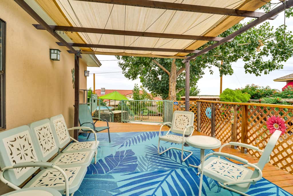 6 Mi to Balloon Fiesta | Patio & Outdoor Bar