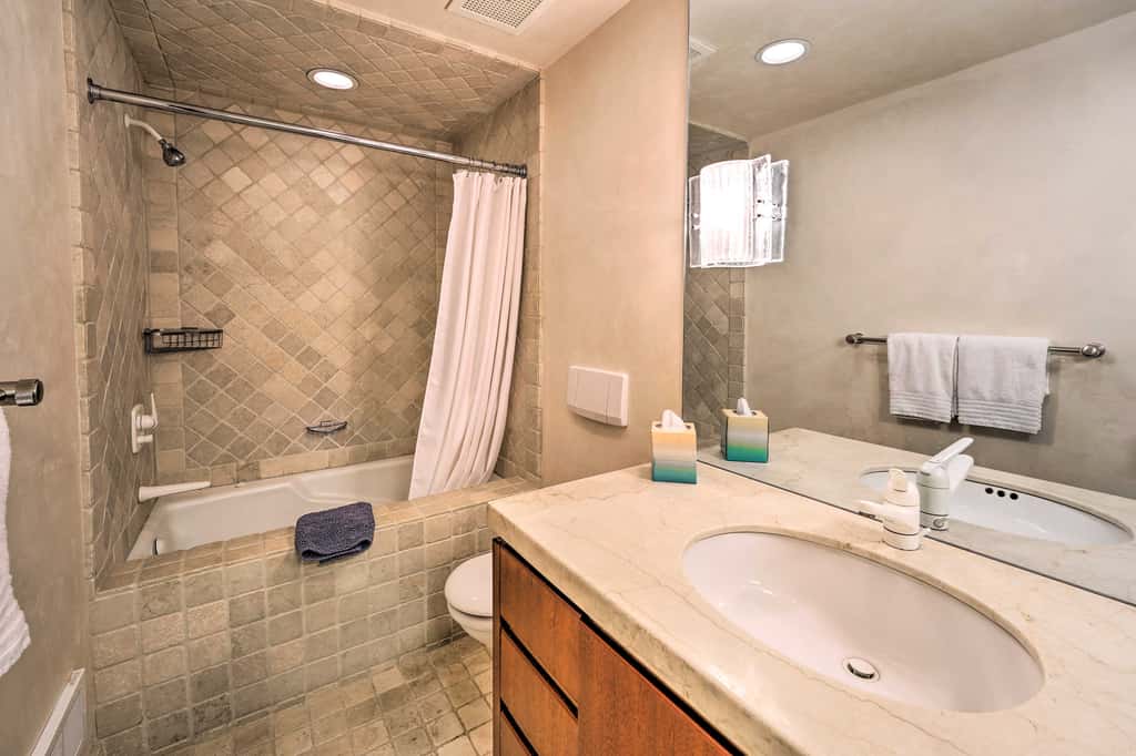 Sun Valley Estate w/ Private Pool, Theater & Gym