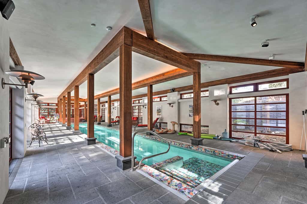 Sun Valley Estate w/ Private Pool, Theater & Gym