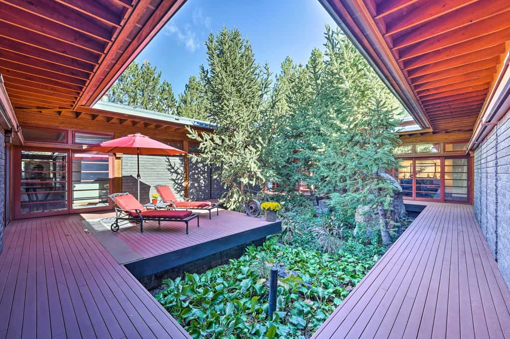 Sun Valley Estate w/ Private Pool, Theater & Gym