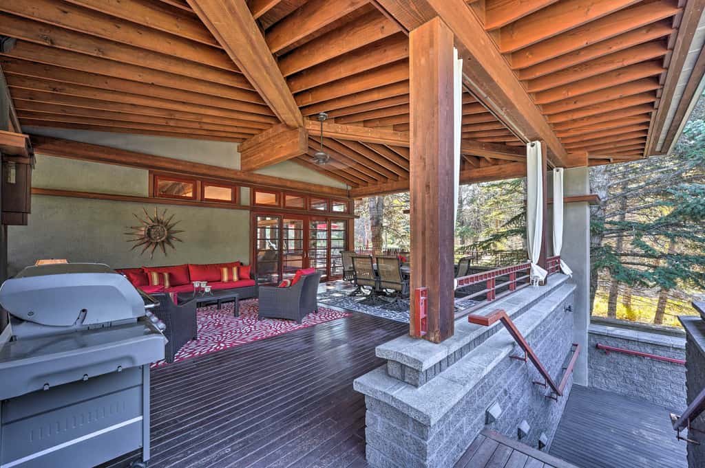 Sun Valley Estate w/ Private Pool, Theater & Gym