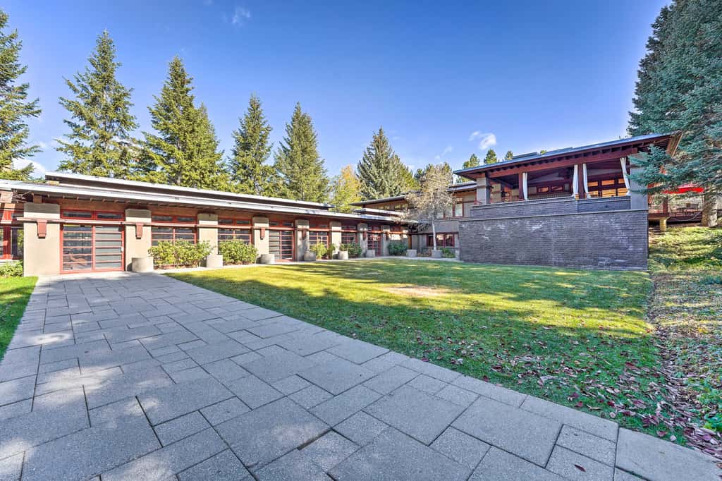 Sun Valley Estate w/ Private Pool, Theater & Gym