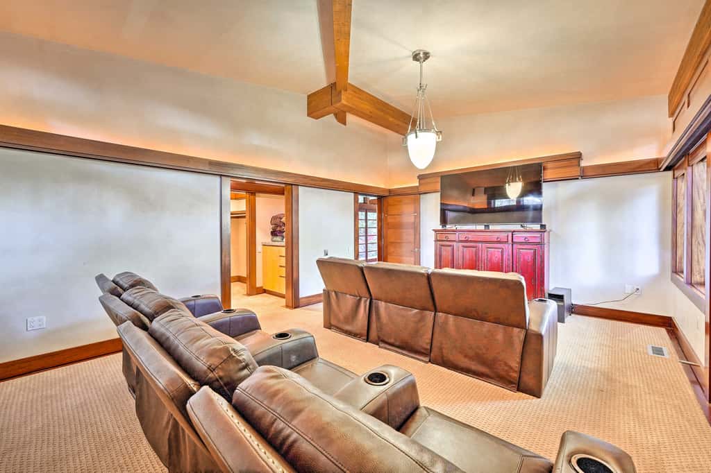 Sun Valley Estate w/ Private Pool, Theater & Gym
