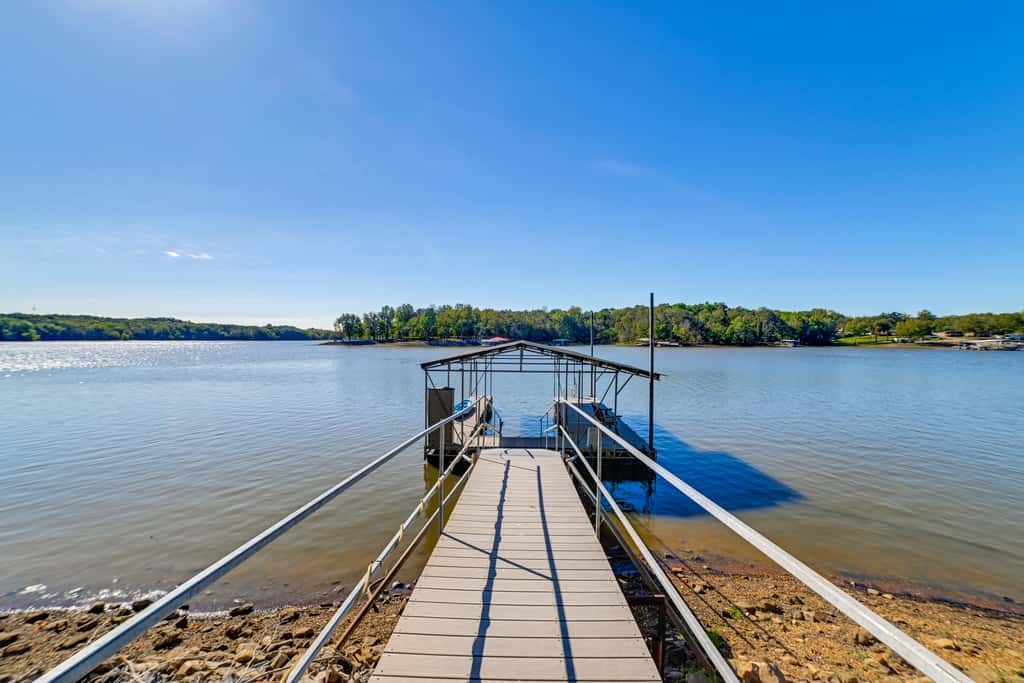 Spacious Kentucky Lake Escape w/ Dock & Views