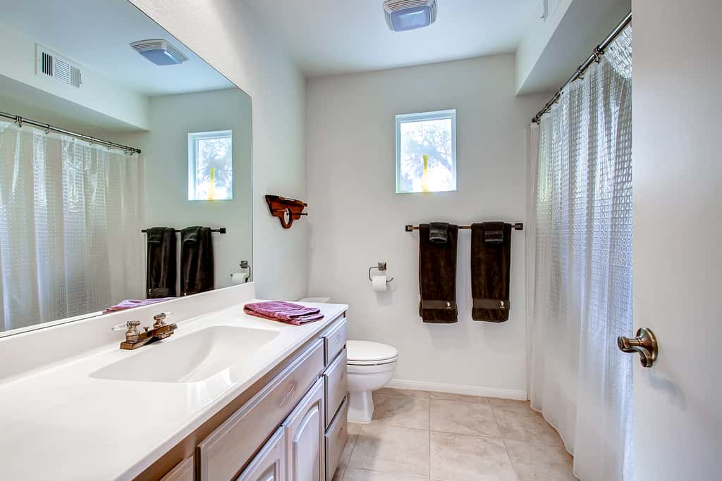 Country Club Home: 2 BR, 2 BA + Den ~ 1 Mi to Golf