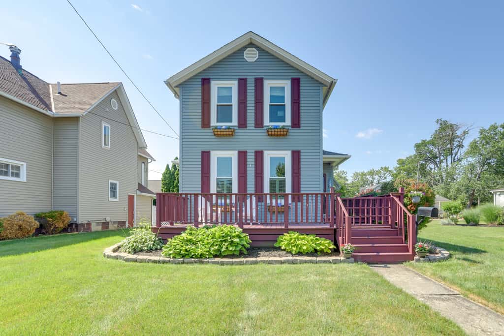 Vermilion Home - Walk to Main Street Beach!
