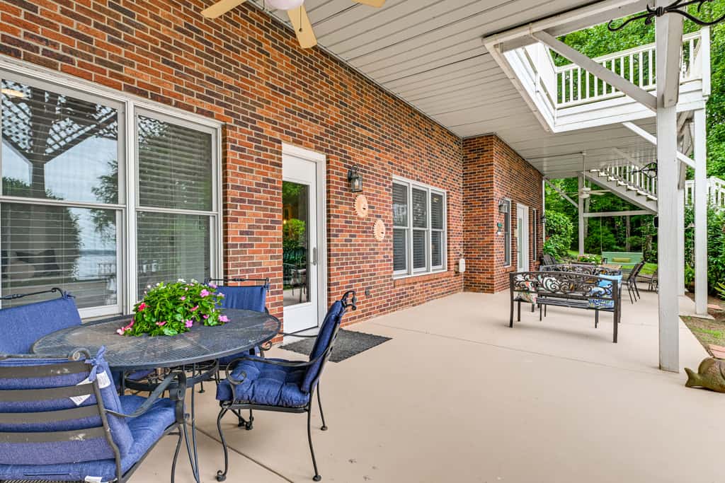 'Sunset Central' - Lake Norman Getaway with Dock