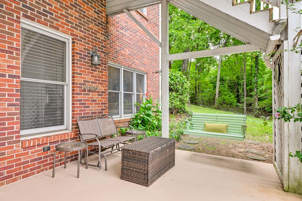 'Sunset Central' - Lake Norman Getaway with Dock