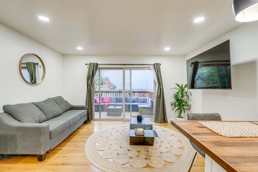 Walk to Presidio: Chic Marina District Apartment