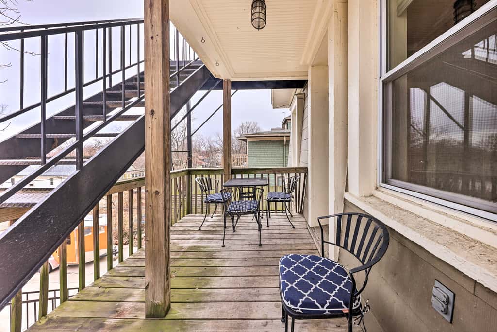 Unique Kansas City Apt: Walk to KC Streetcar Stop!