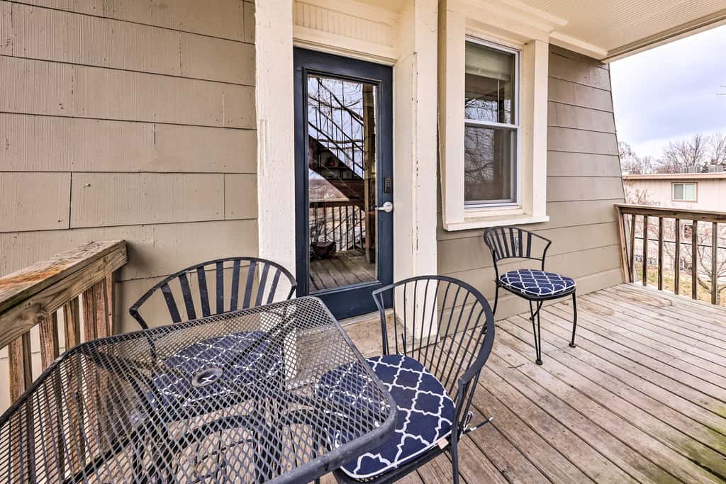 Unique Kansas City Apt: Walk to KC Streetcar Stop!