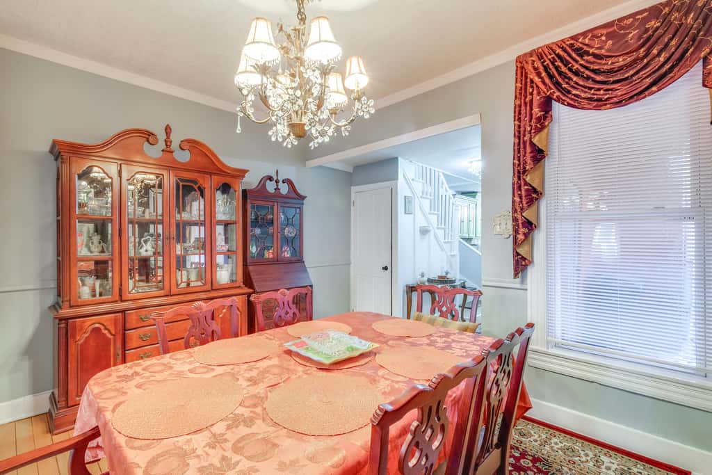1 Mi to Dtwn: Townhome w/ Patio in Baltimore!