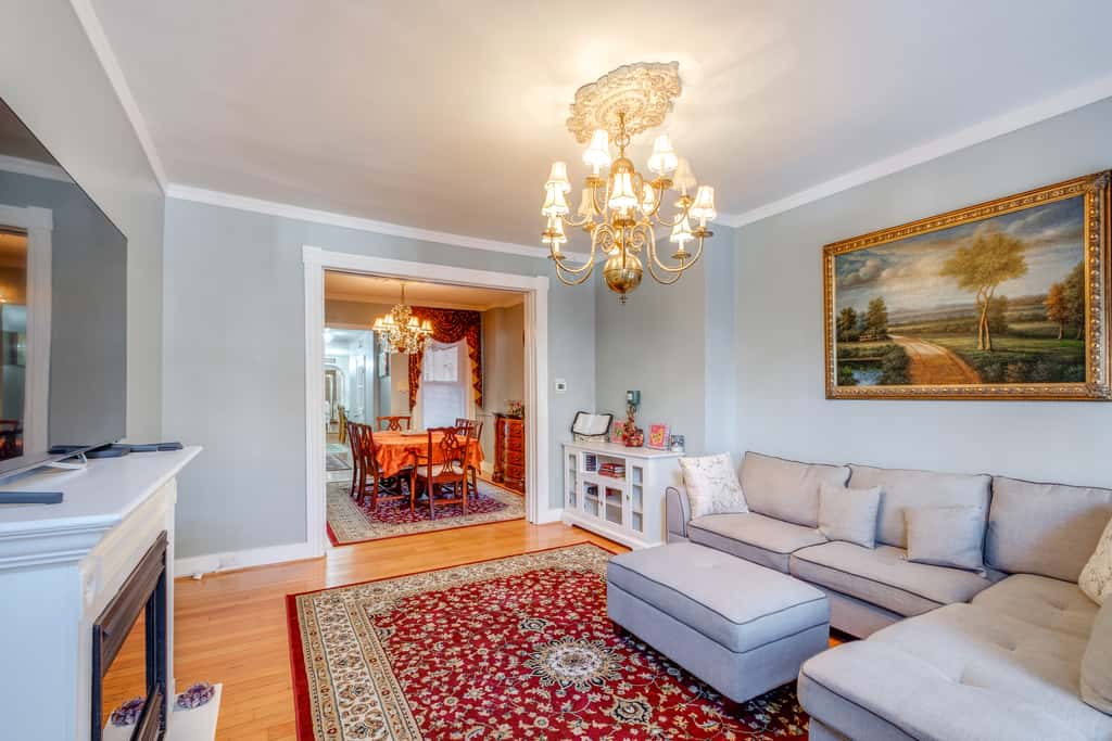 1 Mi to Dtwn: Townhome w/ Patio in Baltimore!