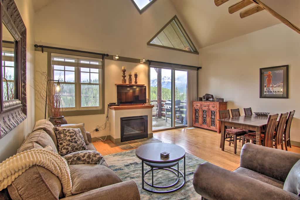 Ski-In/Out Big Sky Townhome w/ Stunning Mtn Views!