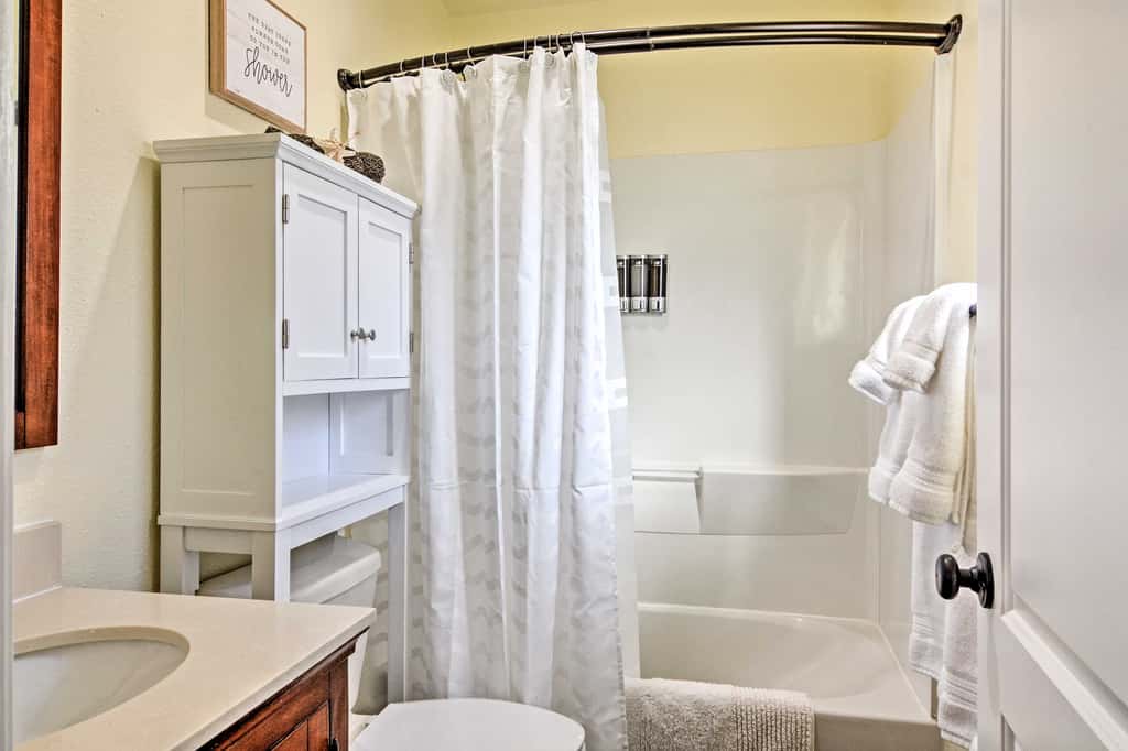 Albuquerque Studio with Shared Pool & Fire Pit!