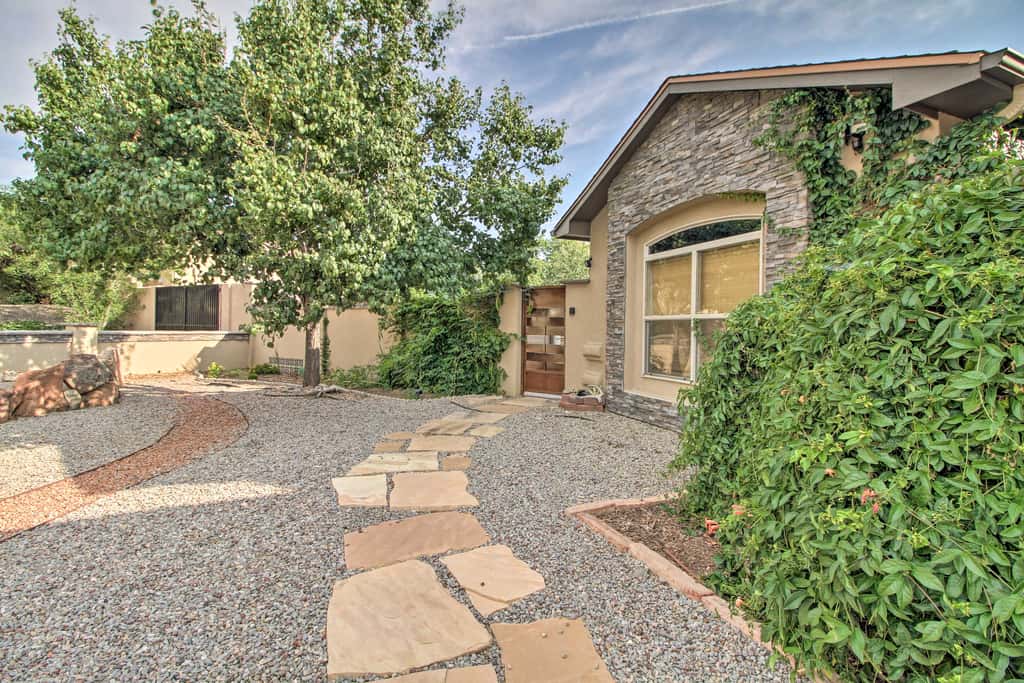 Albuquerque Studio with Shared Pool & Fire Pit!