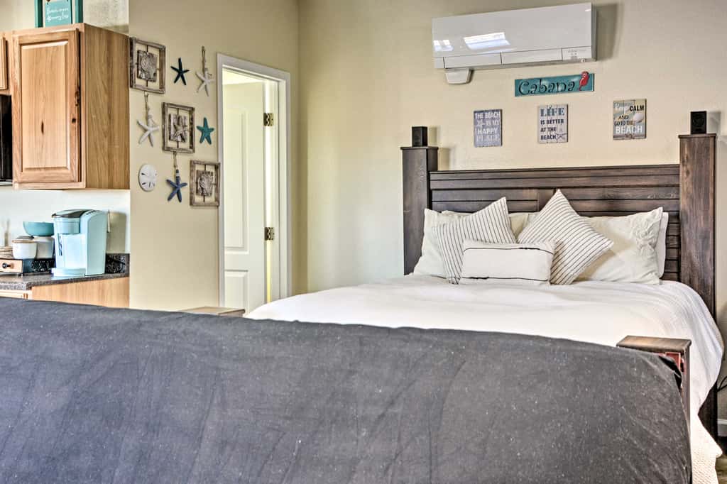Albuquerque Studio with Shared Pool & Fire Pit!