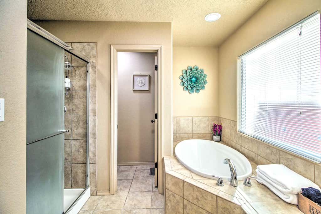 Walk to Netflix Studios: Updated ABQ Getaway!