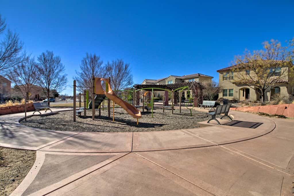 Walk to Netflix Studios: Updated ABQ Getaway!