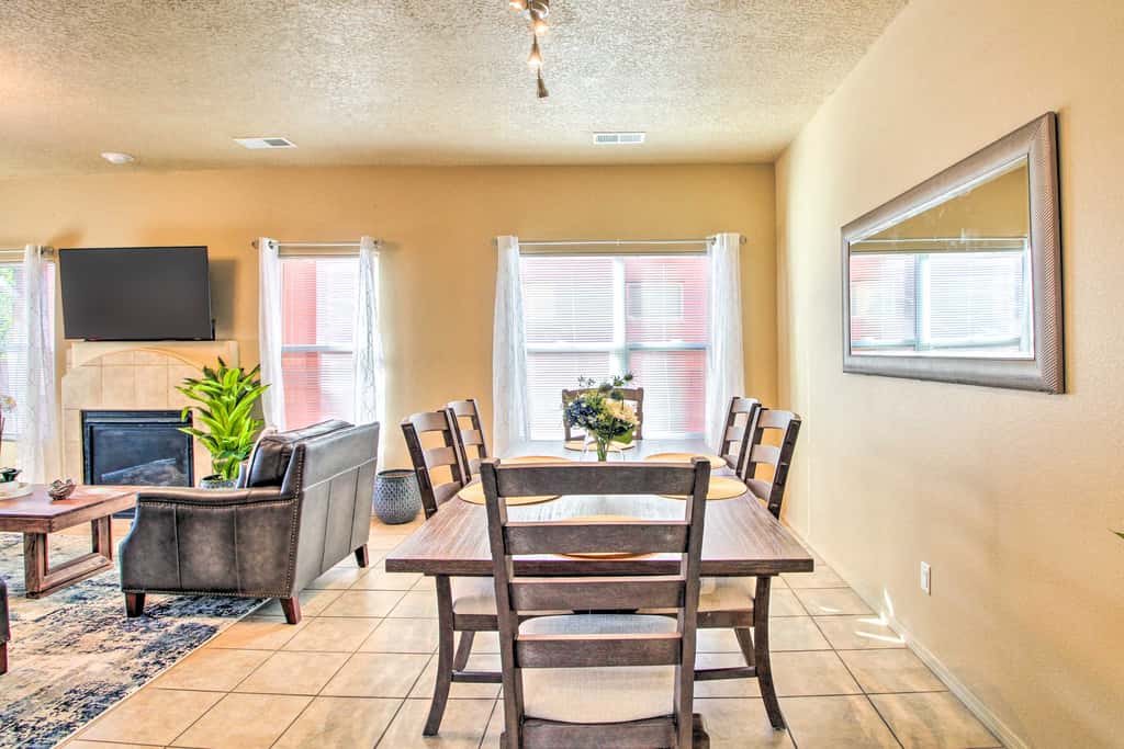 Walk to Netflix Studios: Updated ABQ Getaway!