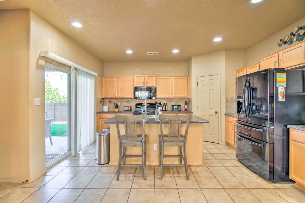 Walk to Netflix Studios: Updated ABQ Getaway!