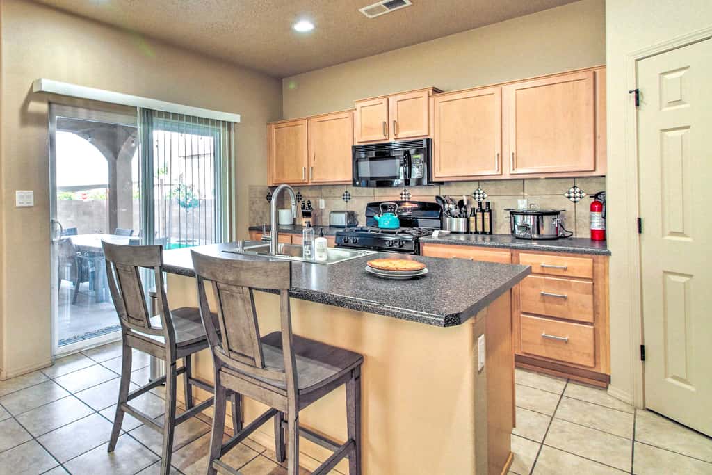 Walk to Netflix Studios: Updated ABQ Getaway!